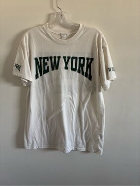 Range kiss White "New York" Graphic Tee - Casual woman’s  Shirt size s